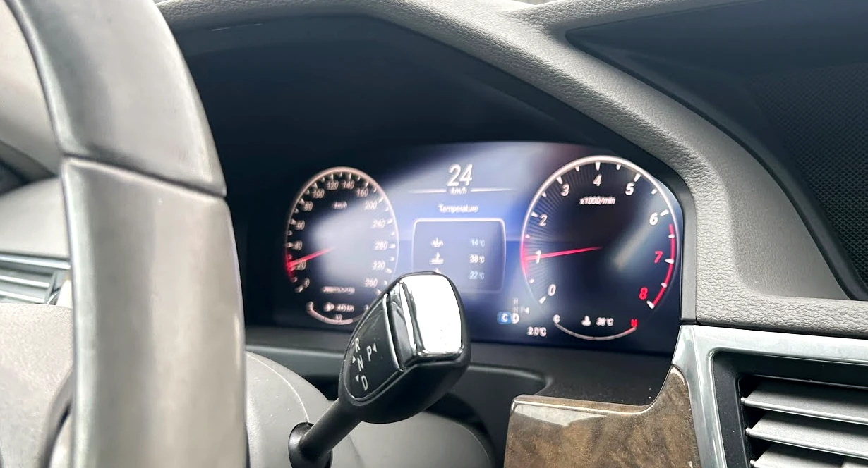 Mercedes-Benz cockpit